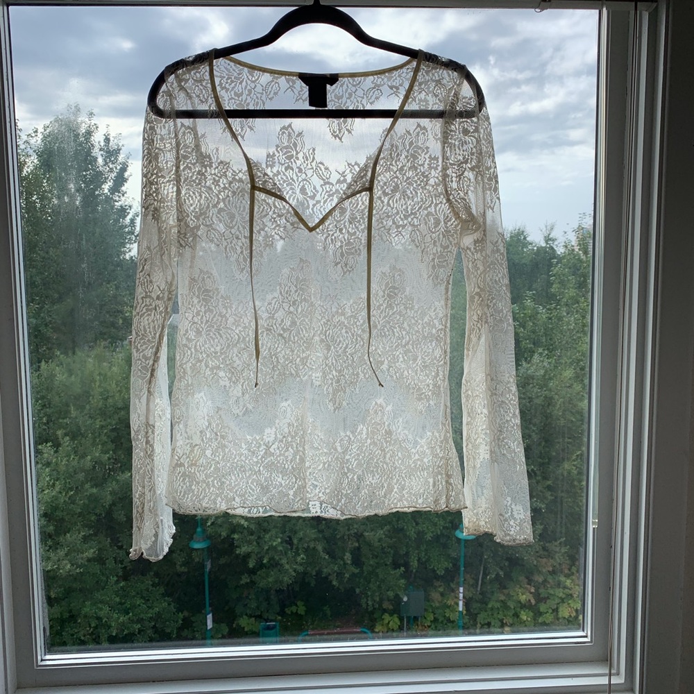 Moda Lace Tunic Top